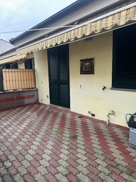 casa indipendente in vendita a Collesalvetti in zona Guasticce