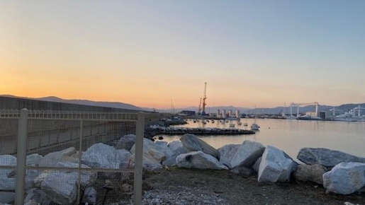 Foto Capannone industriale a Luni Casano Dogana Isola di 300 m² in vendita