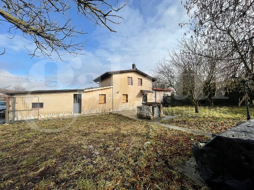 casa indipendente in vendita a Castel di Sangro