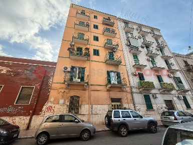 Foto Appartamento in Via LIVIO ANDRONICO 42, Taranto Tre Carrare di 85 m²