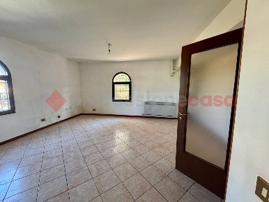 Foto Appartamento in Via CANALETTA SUPERIORE SNC, Stanghella di 140 m²