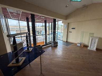 Foto Ufficio a Camporotondo Etneo di 200 m² con 6 locali in affitto