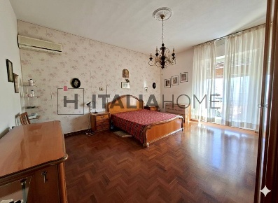 Foto Appartamento in Nicolò Tommaseo, Cagliari Genneruxi di 164 m²