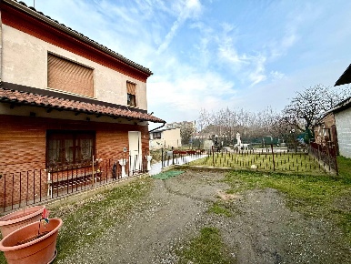 Foto Casa indipendente a Alessandria Orti di 110 m² con 4 locali in vendita