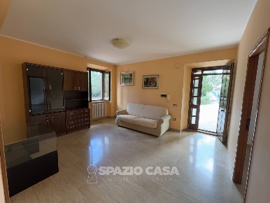 Foto Appartamento in Contrada Sarrocciano snc, Corridonia di 80 m²