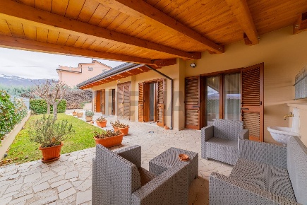 Foto Case semi ndipendenti in via civitatomassa 32, L'Aquila di 150 m²