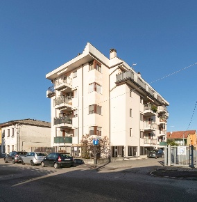 Foto Appartamento in via Pastrengo 11, Busto Arsizio San Michele di 98 m²