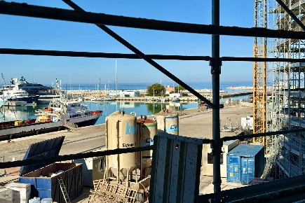 Foto Appartamento in Viale Gorizia sn, Pesaro Porto di 94 m² con 3 locali