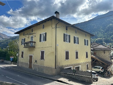 Foto Appartamento in Via Nazionale 66, Strembo di 80 m² con 3 locali