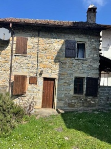 Foto Casa indipendente a Vernasca Dadomo di 61 m² con 3 locali in vendita