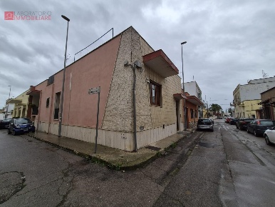 Foto Casa indipendente a Lecce Poligono - Via San Cesario di 168 m²