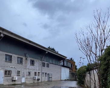Foto Capannone industriale a Magenta Centro di 2222 m² con 2 locali