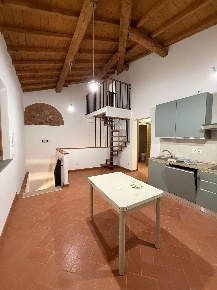 Foto Appartamento a San Giuliano Terme Colignola, Campo di 100 m²