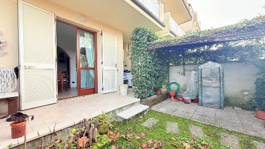 Foto Appartamento a Ponte Buggianese Centro di 75 m² con 3 locali