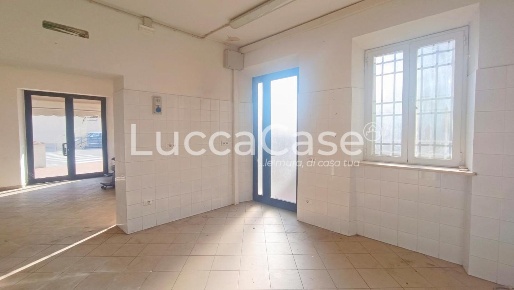 Foto Laboratorio a Capannori Segromigno - San Colombano di 60 m² in affitto