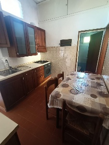 Foto Villa bifamiliare a Carrara Avenza di 120 m² con 8 locali in vendita