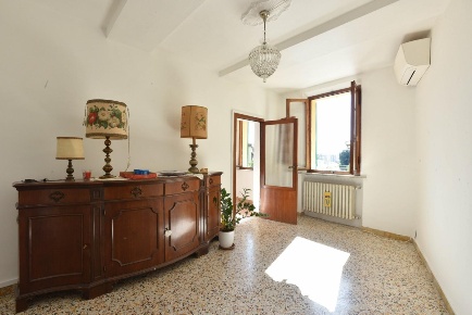 Foto Appartamento a Siena Fuori Porta Camollia di 114 m² con 5 locali