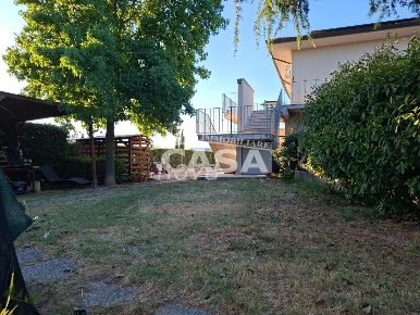 Foto Appartamento a Bientina di 105 m² con 5 locali in vendita