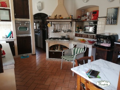 Foto Rustico a Sarzana Olmo, Santa Caterina, Falcinello di 211 m²