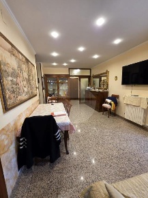 Foto Appartamento in Via Violante, Bari di 87 m² con 3 locali in vendita