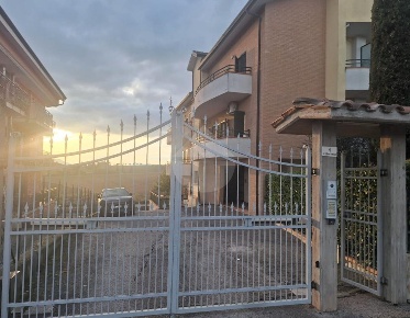 Foto Appartamento in Via Paolo Ceccarelli, Perugia Fontignano di 102 m²