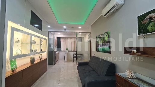 Foto Attività commerciale in Via massimo stanzione 14, Napoli Vomero