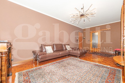 Foto Appartamento in Via F.lli Macario 62/3, Rivoli di 93 m² con 4 locali