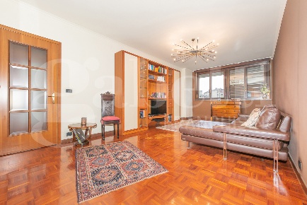 Foto Appartamento in Via F.lli Macario 62/3, Rivoli di 93 m² con 4 locali