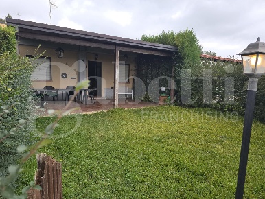 Foto Villa unifamiliare in Via Porto Rhoca 109, Squillace di 60 m²