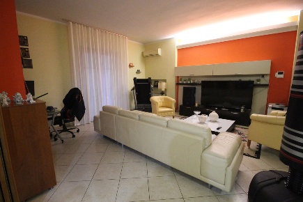 Foto Appartamento in Viale Piceno 21, Manduria Centro di 160 m² in vendita