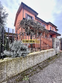 Foto Villa a schiera in Via Veneto, Mulazzano Cassino D'alberi di 150 m²