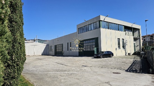 Foto Capannone industriale in VICOLO CAPAGIOLO, Cassago Brianza Centro
