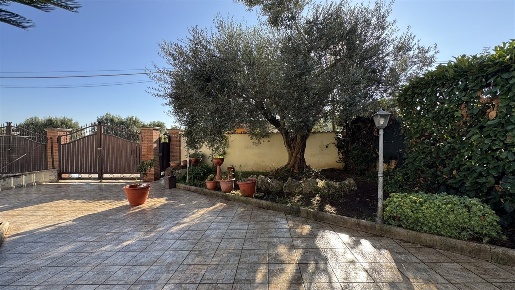 Foto Villa bifamiliare in via apollo, Aprilia Campo di Carne - Pantanelle