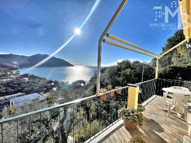 Foto Casa indipendente in VIA DEL CASTELLO 32, Recco di 130 m² con 7 locali