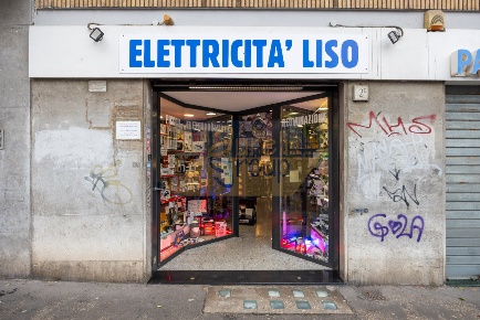 Foto Locale commerciale in Via Elvia Recina 2, Roma San Giovanni di 75 m²