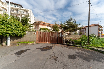 Foto Appartamento in via salvatore quasimodo  7, Gravina di Catania Centro