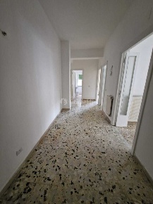 Foto Appartamento in Via Emilia 2, Nettuno Centro di 100 m² con 3 locali