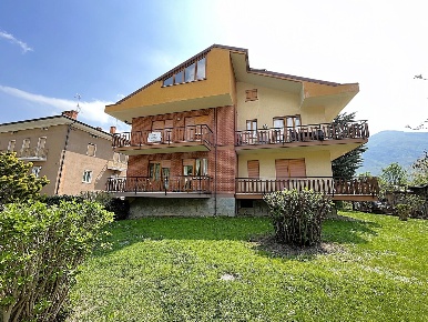 Foto Appartamento in Via Rubattiera 2, Demonte Centro di 107 m² in vendita