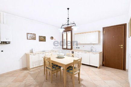 Foto Appartamento in Via Giuseppe Maria Savani 20, Modena di 113 m²