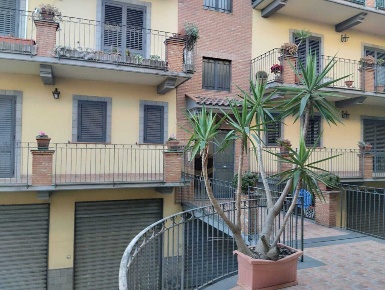 Foto Appartamento a Camporotondo Etneo Piano Tavola di 60 m² con 2 locali