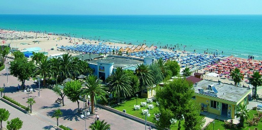 Foto Residence a Tortoreto Tortoreto Lido di 960 m² con 30 locali