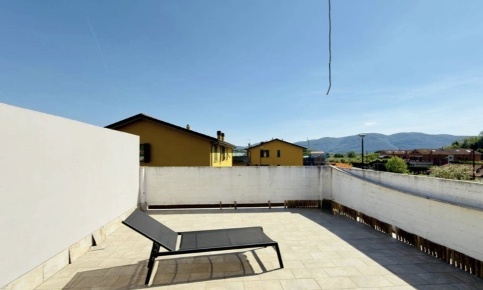 Foto Appartamento a Sarzana di 82 m² con 4 locali in vendita