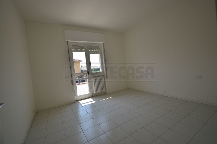 Foto Appartamento a Azzano San Paolo di 100 m² con 3 locali in affitto