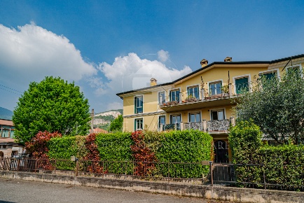 Foto Appartamento in Via Guglielmo Marconi 25, Botticino Centro di 100 m²