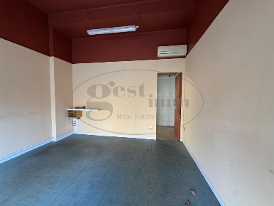 Foto Locale commerciale a Livorno Coteto di 35 m² in vendita