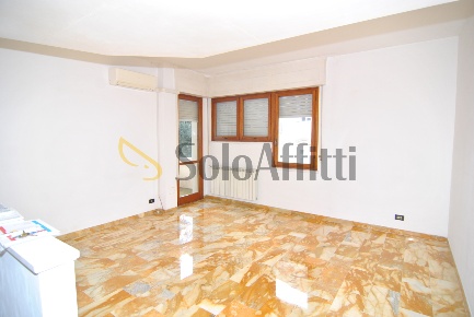 Foto Appartamento in via giuseppe ravizza  50, Livorno Ardenza di 70 m²