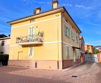 Foto Casa indipendente in Via Lucerna, Perugia di 205 m² in vendita