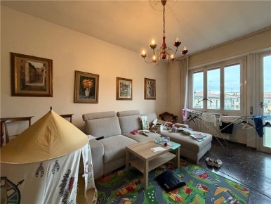 Foto Appartamento in VIA SANO DI PIETRO, Firenze Soffiano di 98 m²