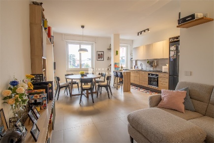 Foto Appartamento in Via Tito Speri, Lecco Caleotto di 69 m² con 2 locali