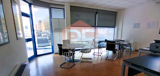 Foto Ufficio a Bologna Corticella con 6 locali in affitto